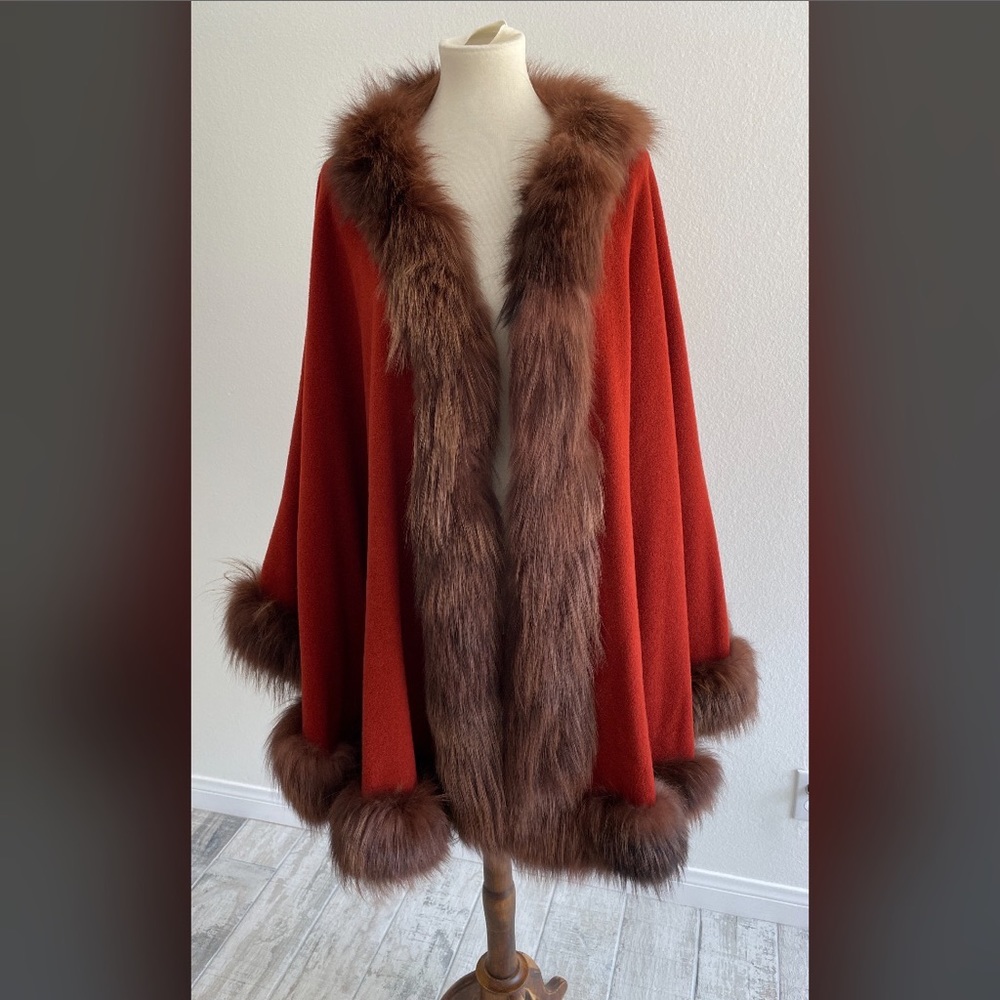 Sergio Soldano cashmere rusty color cape with brown fox edge insert. One Size